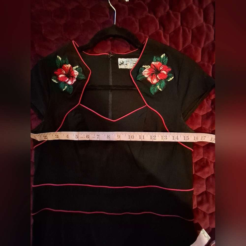 Hell Bunny Black Mini Dress with Red Floral Accents XL - Picture 4 of 6